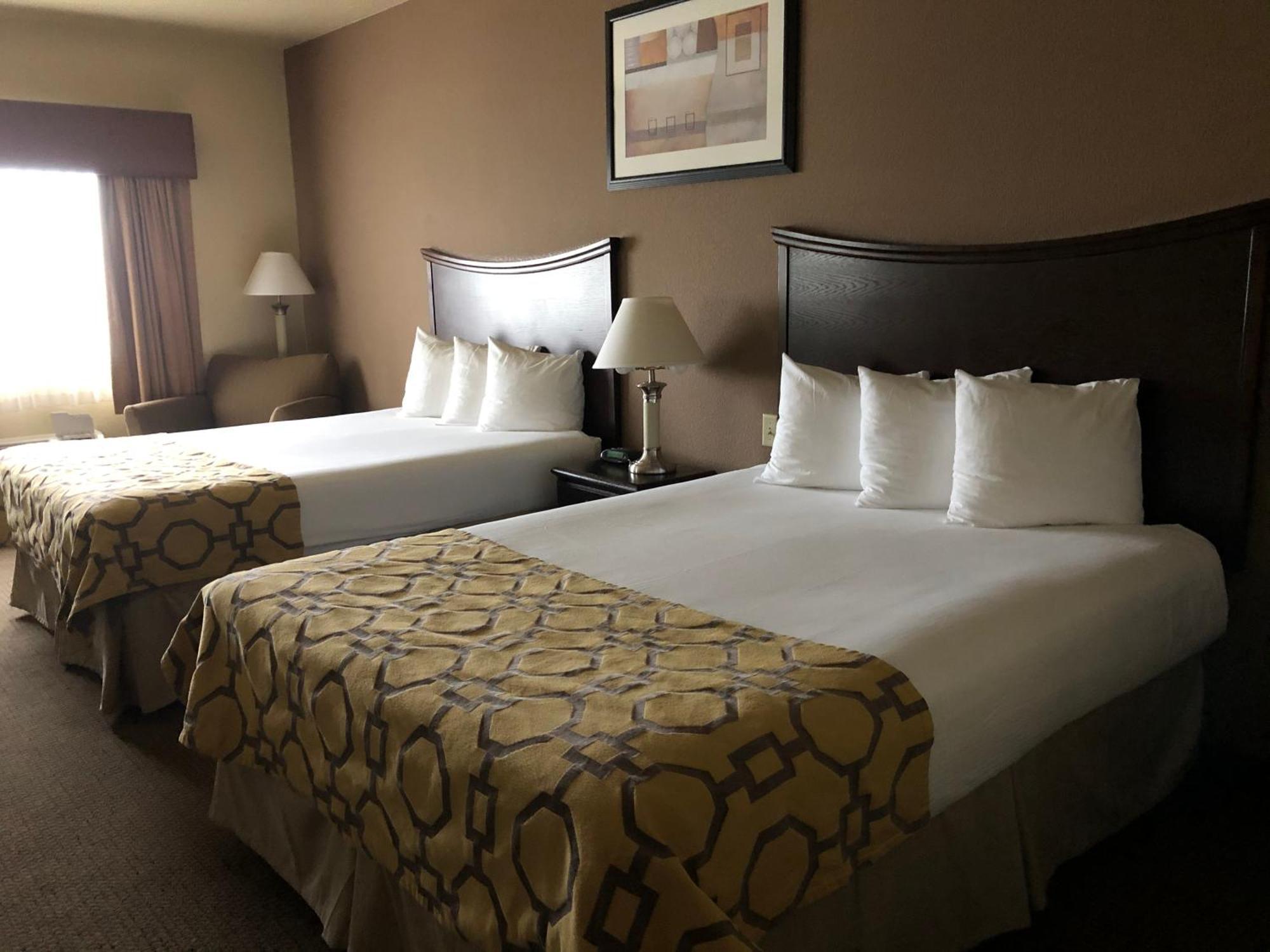 Baymont By Wyndham Decatur Hotell Exteriör bild